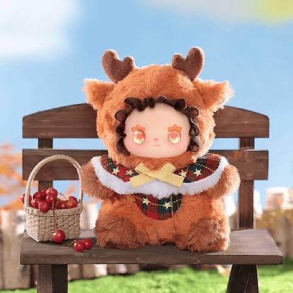 Lovely Emma Cute Reindeer Plush Vinyl Pendant / Keychain